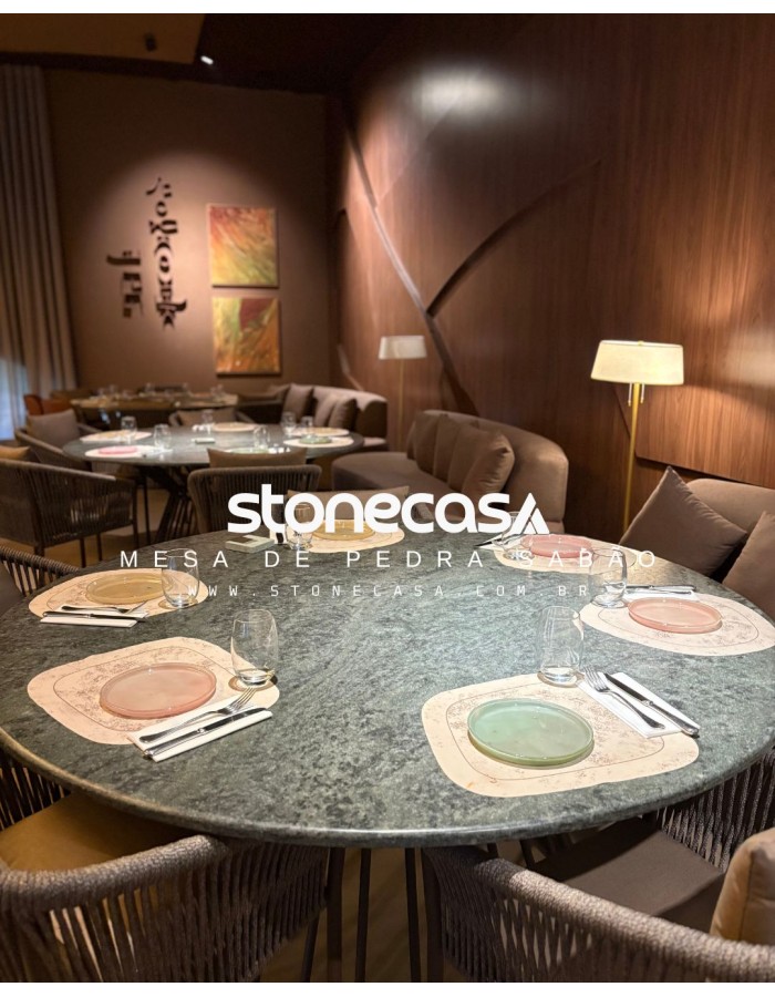 Móveis e Mesas de Pedra-Sabão Stone Casa